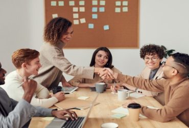 5 Secret Santa Gift Ideas for Coworkers