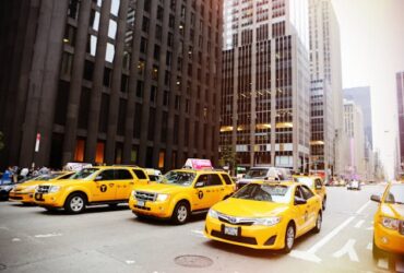 Top 10 Destinations to Visit Using Amersham Taxis